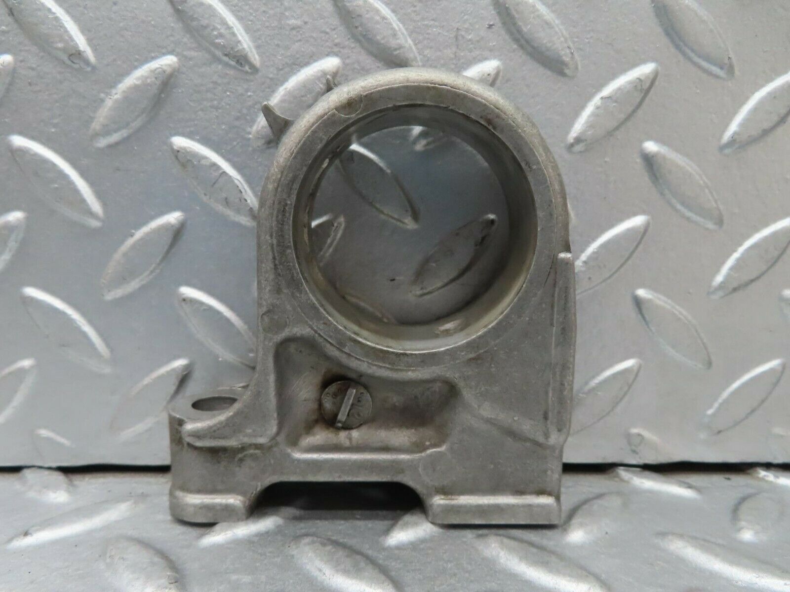 15648 Mercedes-Benz R107 450SL Camshaft Tower Bearing 1160514312