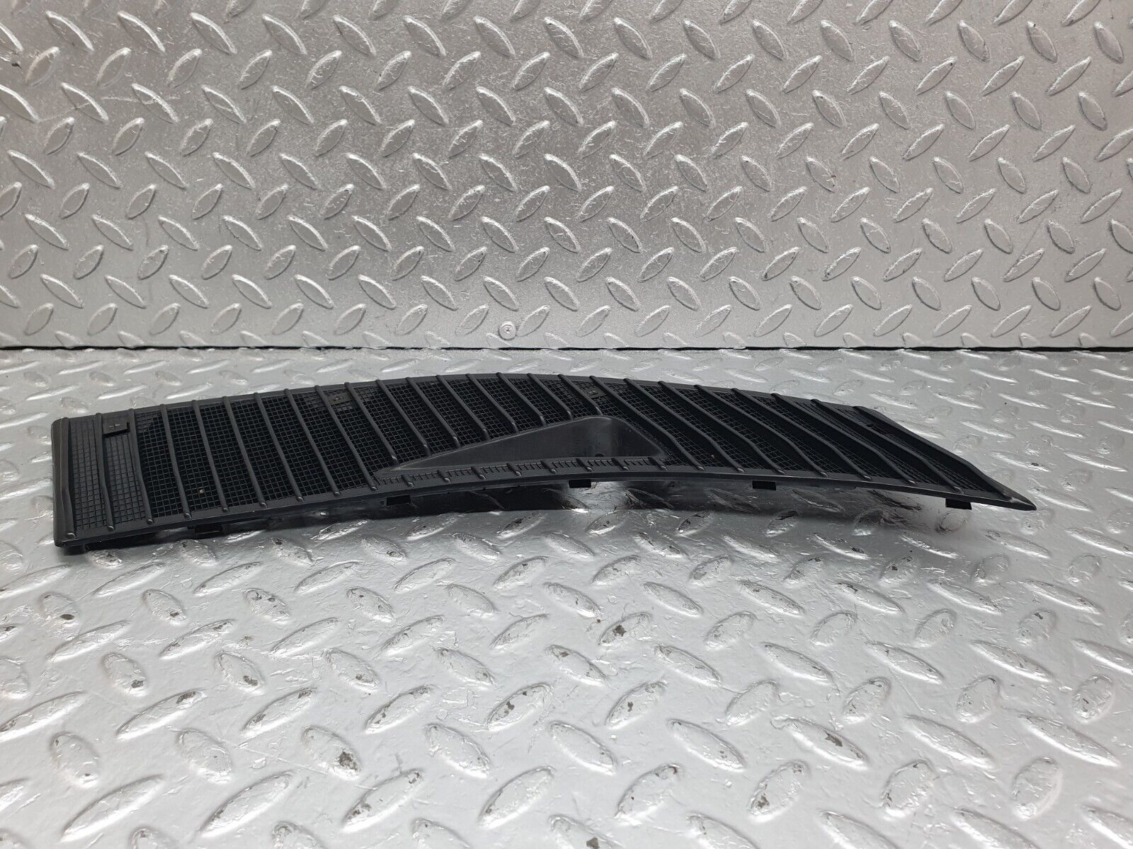 43901 Mercedes-Benz C123 230CE Coupe Air Intake Grill Right Side 1238363065