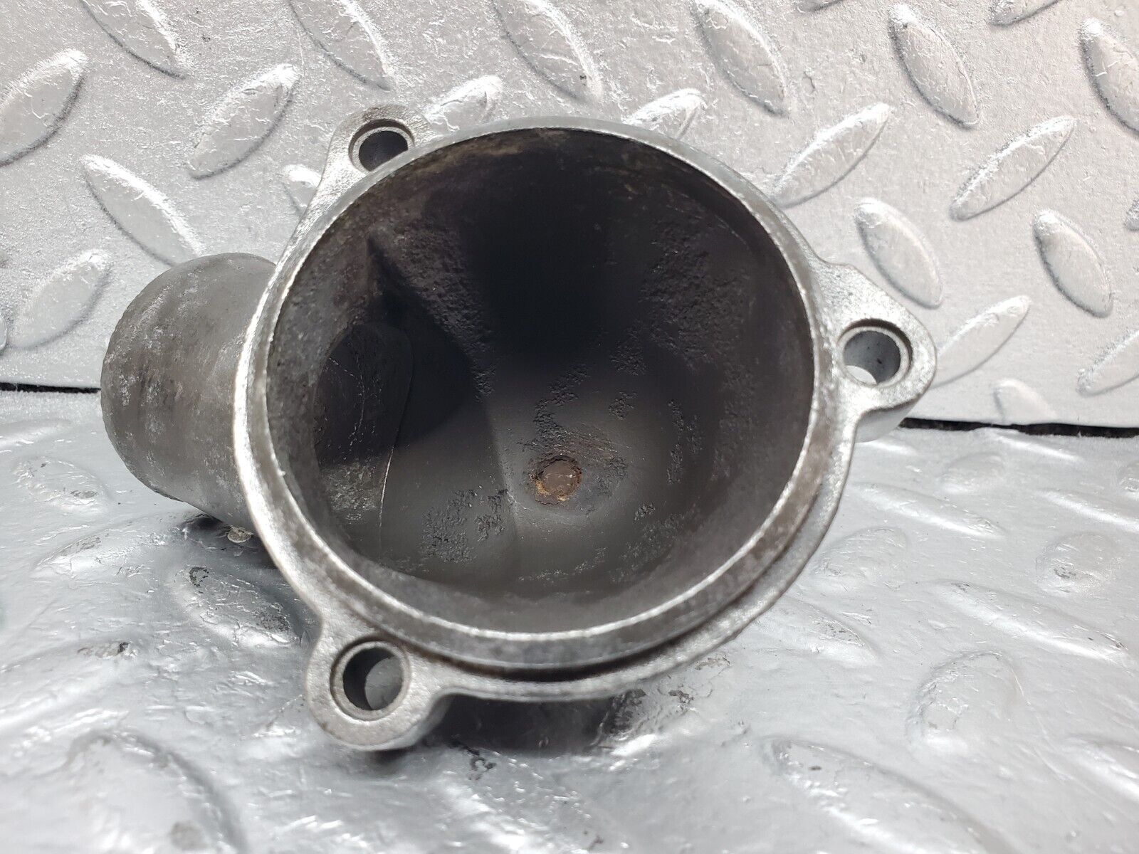 45123 Mercedes-Benz R129 300SL Coupe Thermostat Housing 1042030274