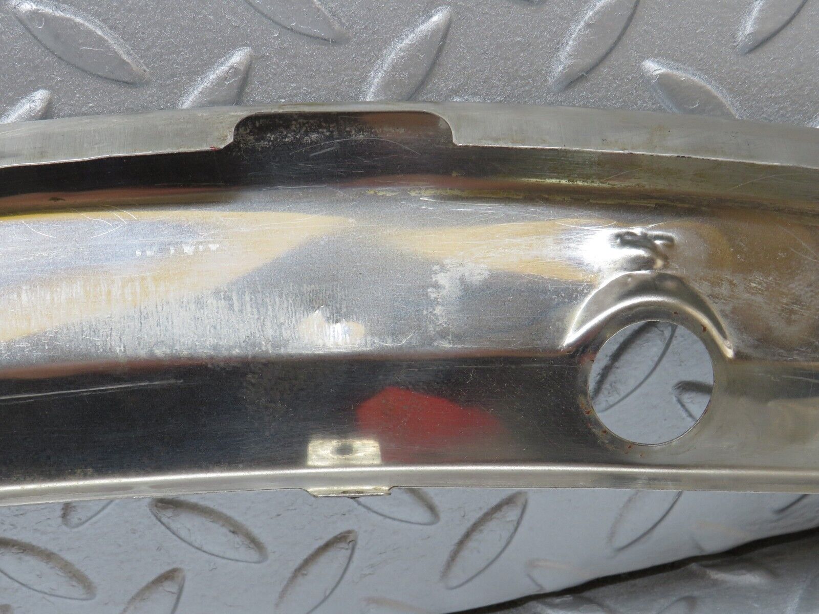 35625 Mercedes-Benz R107 280SL Windscreen Top Chrome Trim