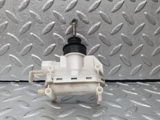 42769 Mercedes-Benz W201 190 2.0L Front Right Door Lock Vacuum Actuator