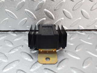 41900 Mercedes-Benz W202 C200 ECU Relay 0055459832