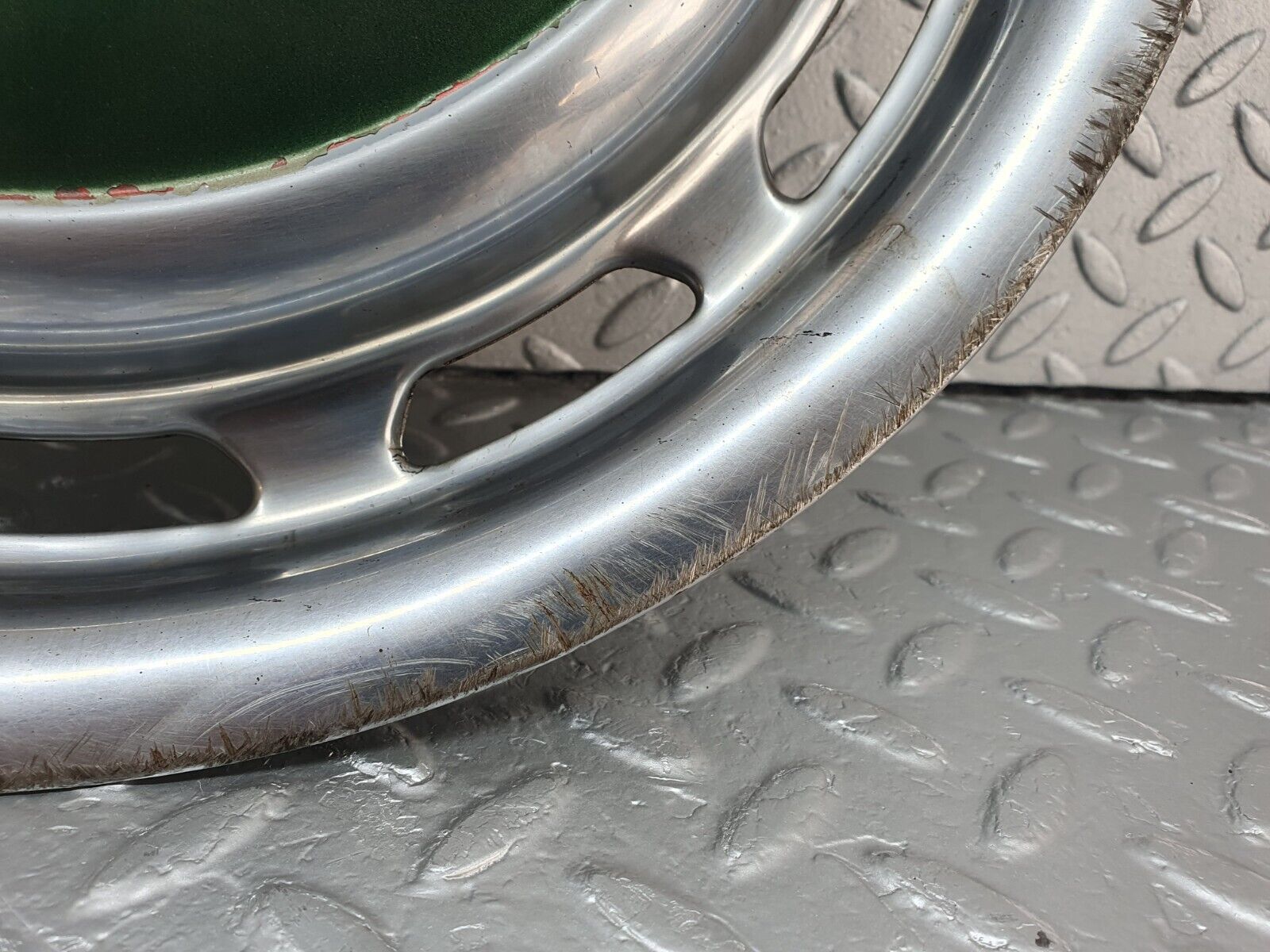 43231 Mercedes-Benz W108 280SE Wheel Hub Cap 14''