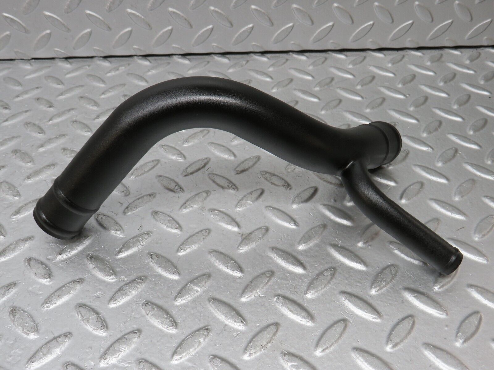 35478 Mercedes-Benz R107 280SL Cooling Hose Pipe