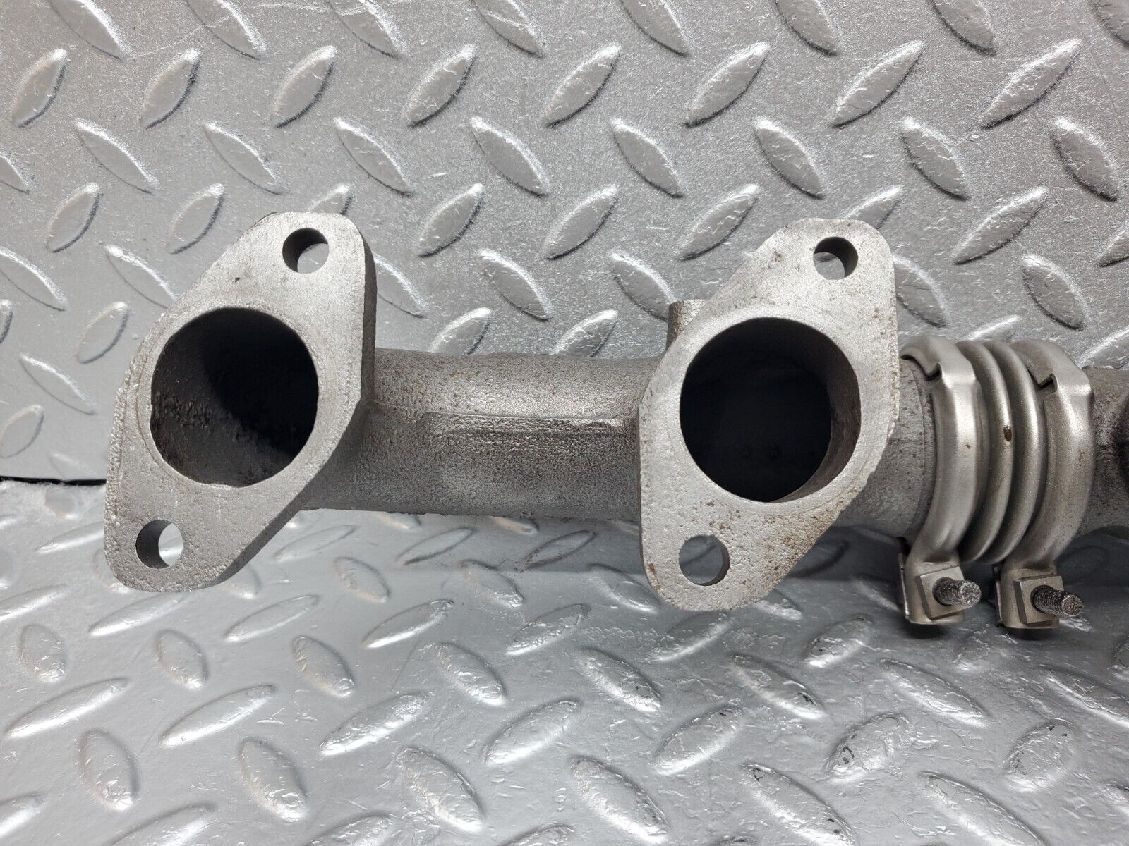 45918 Mercedes-Benz W126 420SE Exhaust Manifold Right 1161422402 1161420602