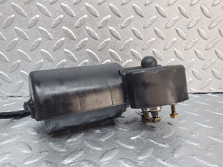 W126 windscreen wiper motor and cover used OEM