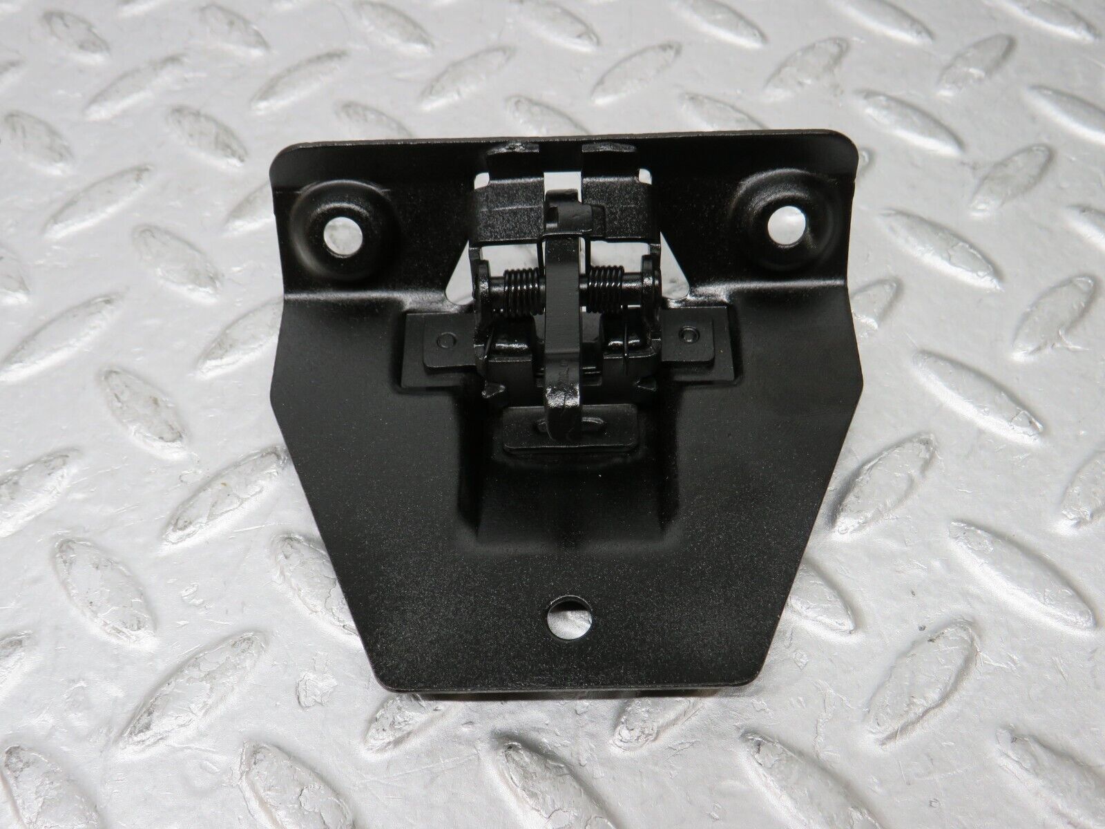 35341 Mercedes-Benz R107 280SL Trunk Boot Lock Latch 1137500285