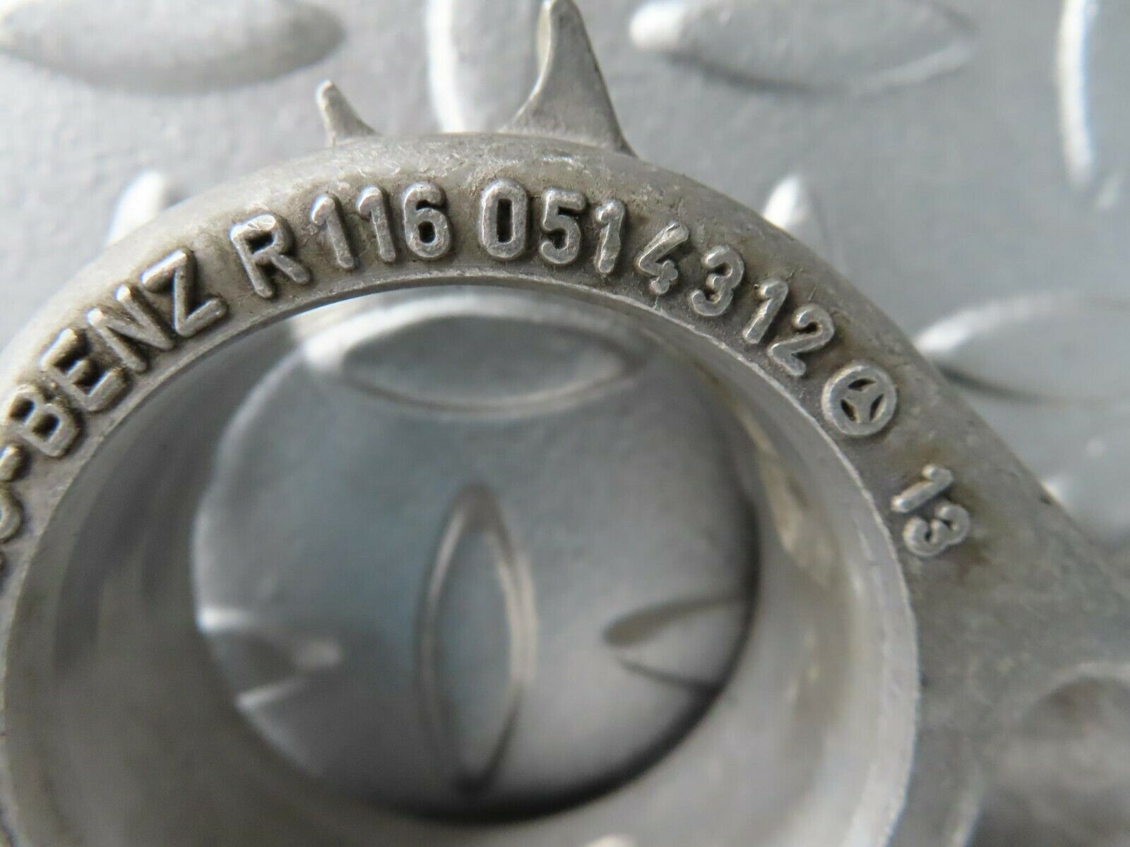 15645 Mercedes-Benz R107 450SL Camshaft Tower Bearing 1160514312