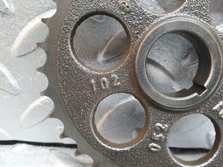 43068 Mercedes-Benz W123 Camshaft Timing Gear 1020520201