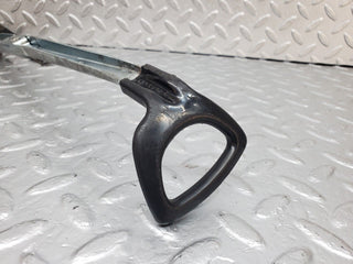 44415 Mercedes-Benz W123 280E Front Left Seat Sliding Adjust Handle