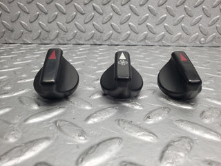 W123 heater control knob set used OEM