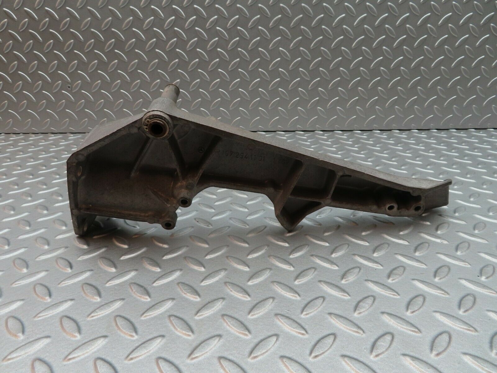 5122 Mercedes-Benz R107 350SL Brake Pedal Bracket 1072941101