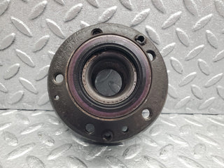 W201 Baby Benz front wheel hub used OEM