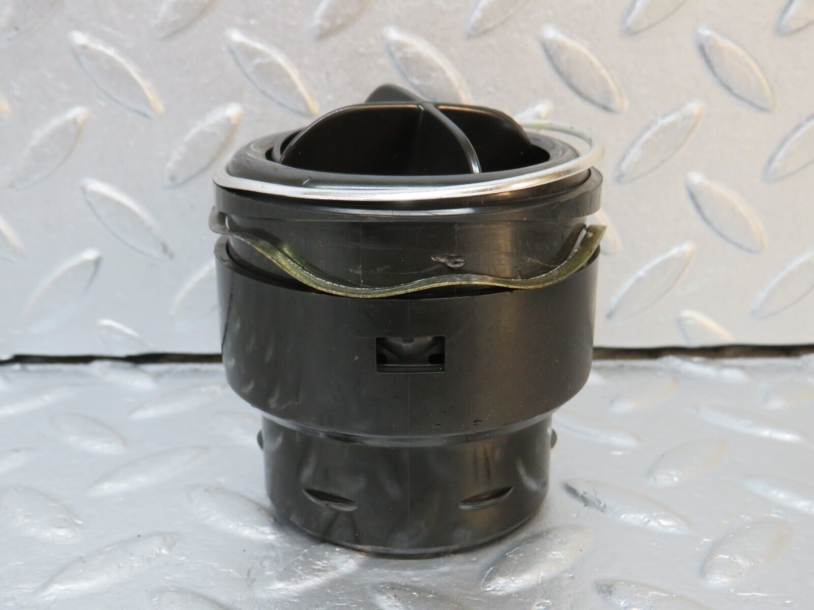 39818 Mercedes-Benz R107 350SL Dashboard Air Vent