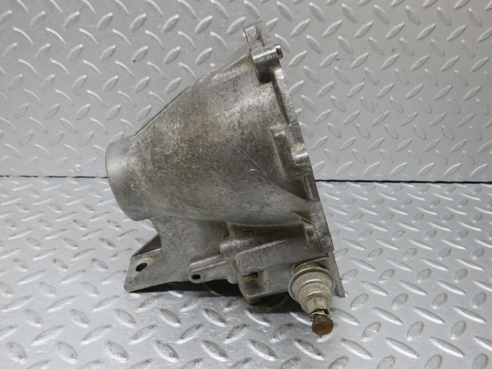 36428 Mercedes-Benz R107 450SL Automatic Gearbox Rear Housing 1152705811