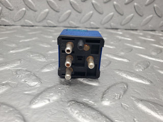 W124 Cabriolet auxiliary relay used OEM