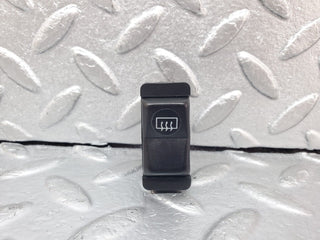44362 Mercedes-Benz W123 280E Rear Windscreen Defroster Switch 0008206110