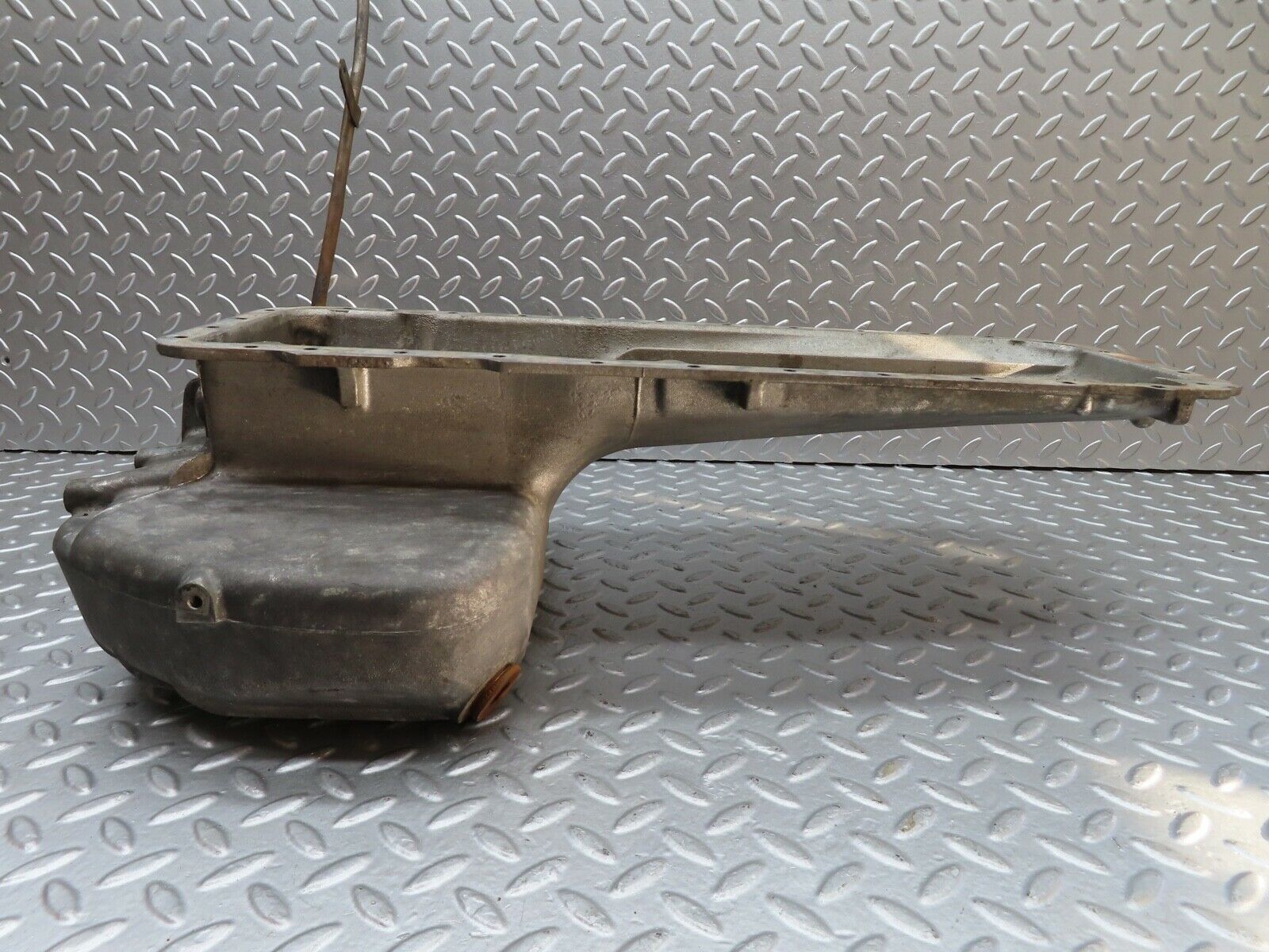20756 Mercedes-Benz R107 450SL Oil Pan Oil Sump 1170100013