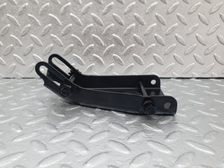 43552 Mercedes-Benz C126 380SEC Coupe Alternator Generator Bracket