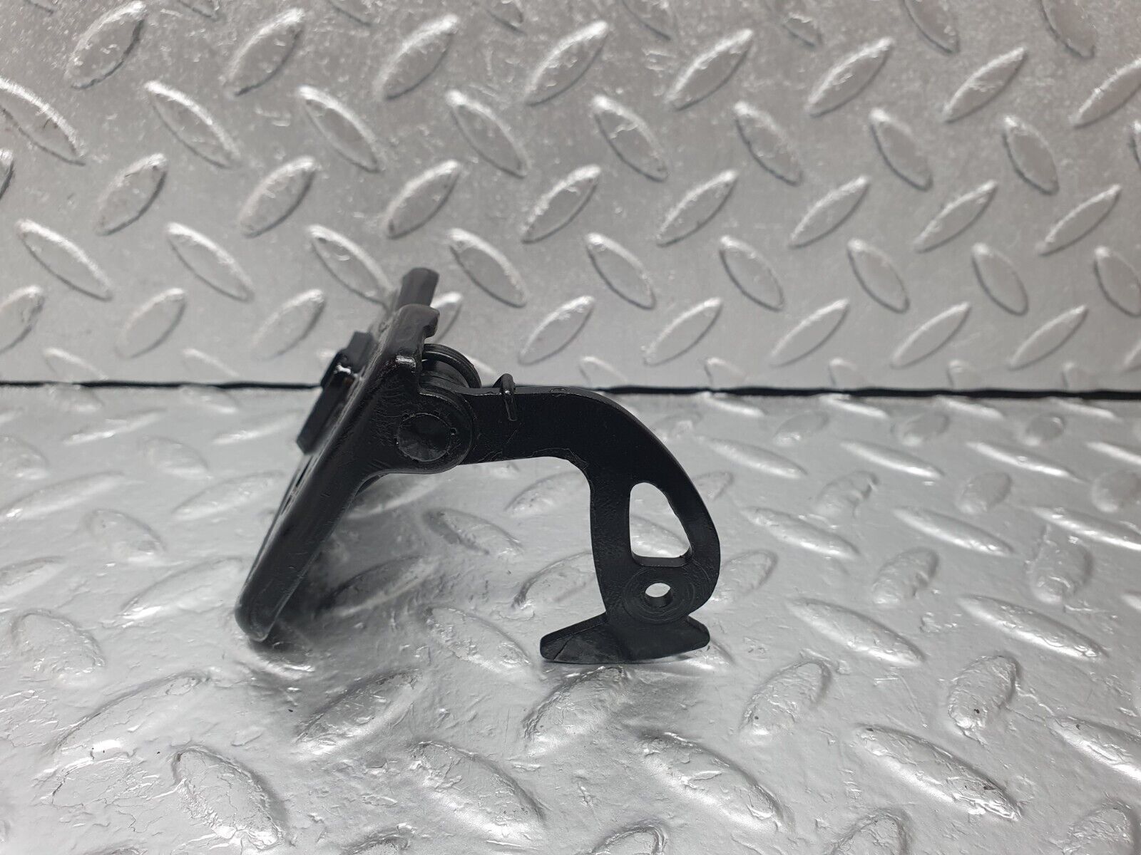 44069 Mercedes-Benz C123 230CE Coupe Bonnet Safety Latch