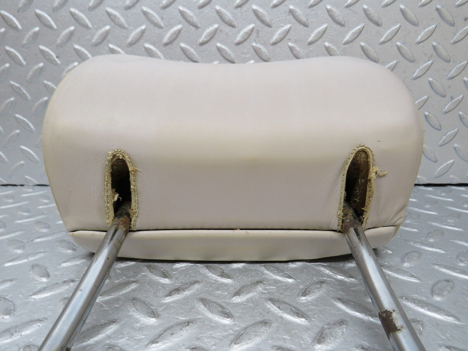 35630 Mercedes-Benz R107 280SL Front Seat Headrest