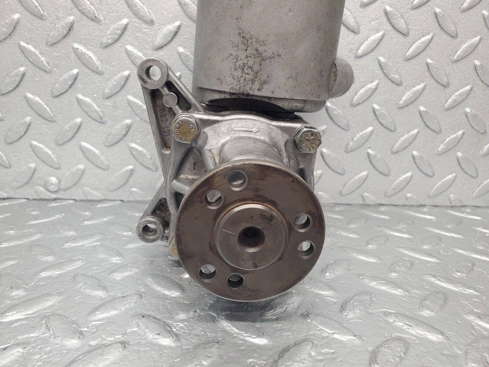 46157 Mercedes-Benz W124 280E Power Steering Pump 2104662001