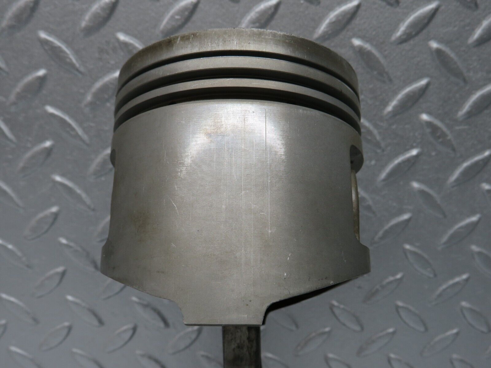 40022 Mercedes-Benz R107 350SL Piston With Connecting Rod 92.00mm