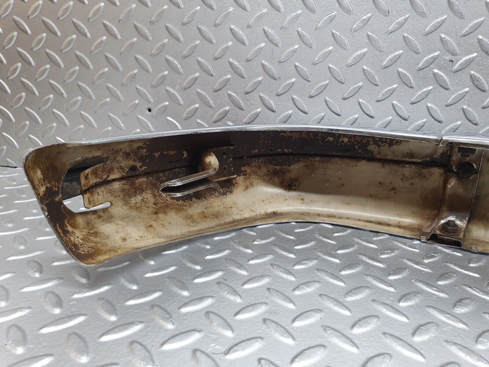 44198 Mercedes-Benz C123 230CE Coupe Front Bumper 1238800270 1238800970 1238800470 1238800370