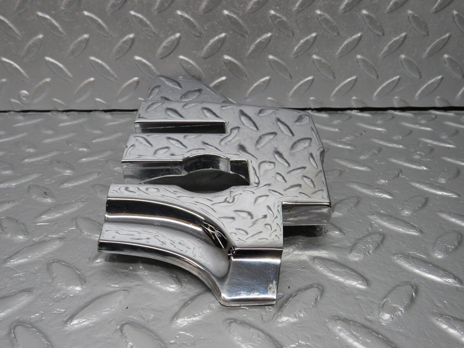 40005 Mercedes-Benz R107 350SL B Pillar Chrome Cover Right 1076930235