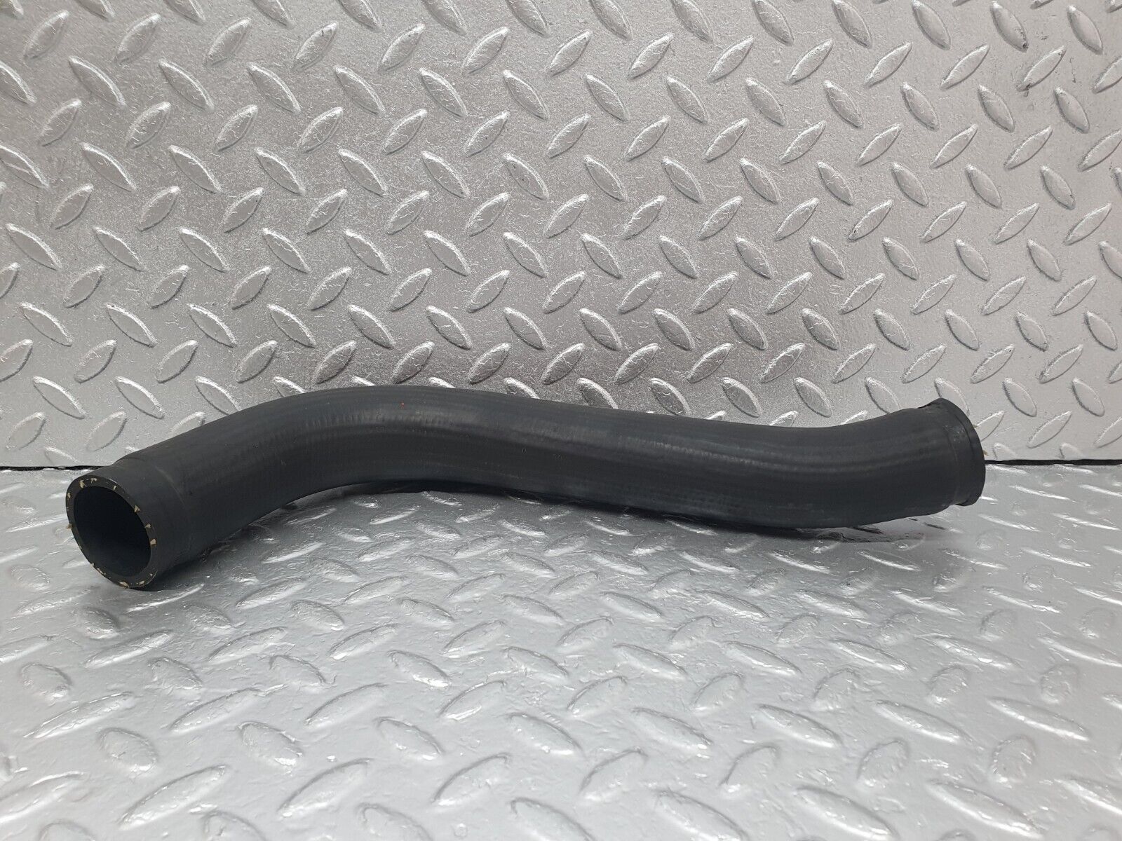 43684 Mercedes-Benz C126 380SEC Coupe Radiator Hose Pipe 1265012582