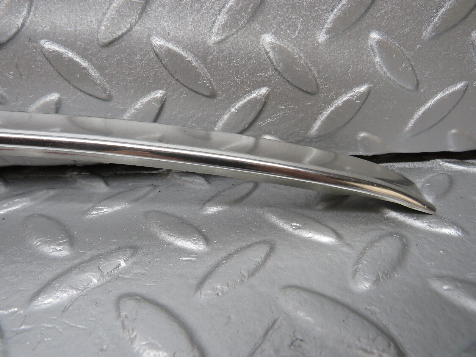 40203 Mercedes-Benz R107 Hardtop Roof Chrome Right Side