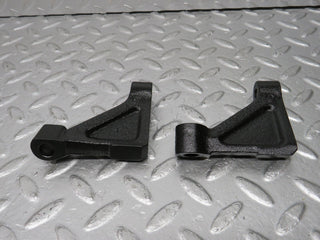 33064 Mercedes-Benz C107 R107 Engine Mount Bracket Pair 1160110895 1160110995