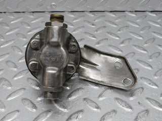 32788 Mercedes-Benz C107 R107 350 V8 Oil Pressure Damper 1161870194 1161870196