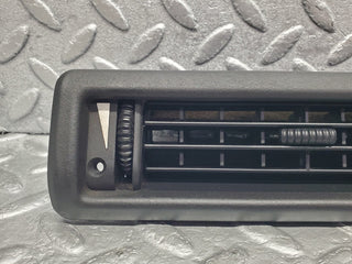 W460 dashboard centre air vent used OEM