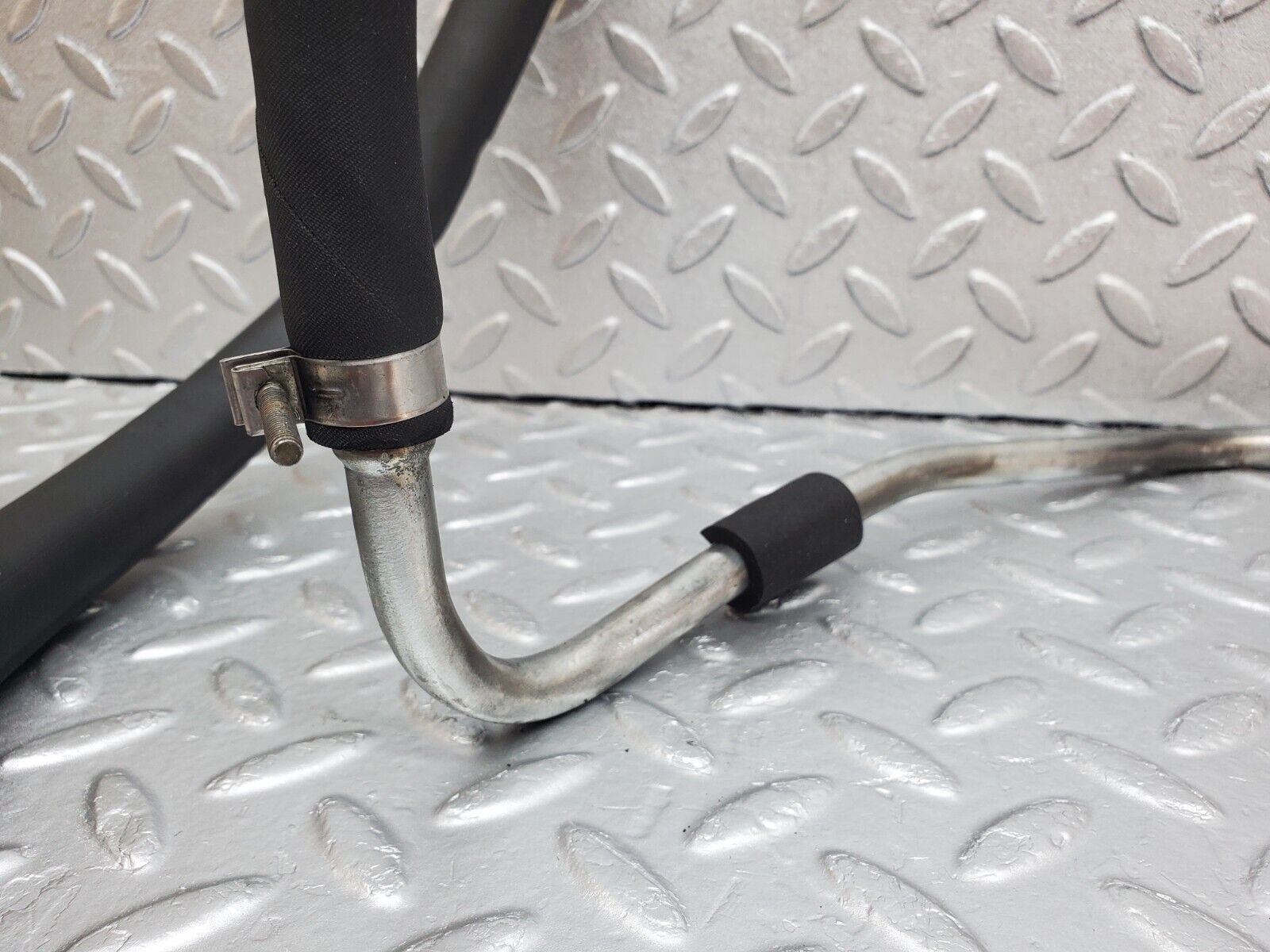 45825 Mercedes-Benz W126 420SE Power Steering Hose Pipe