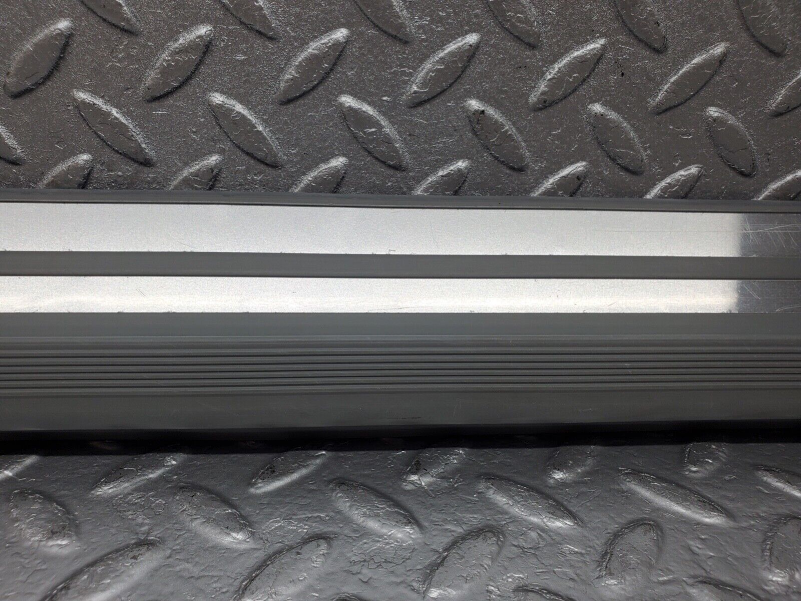 44582 Mercedes-Benz W124 220E Front Left Door Sill Trim