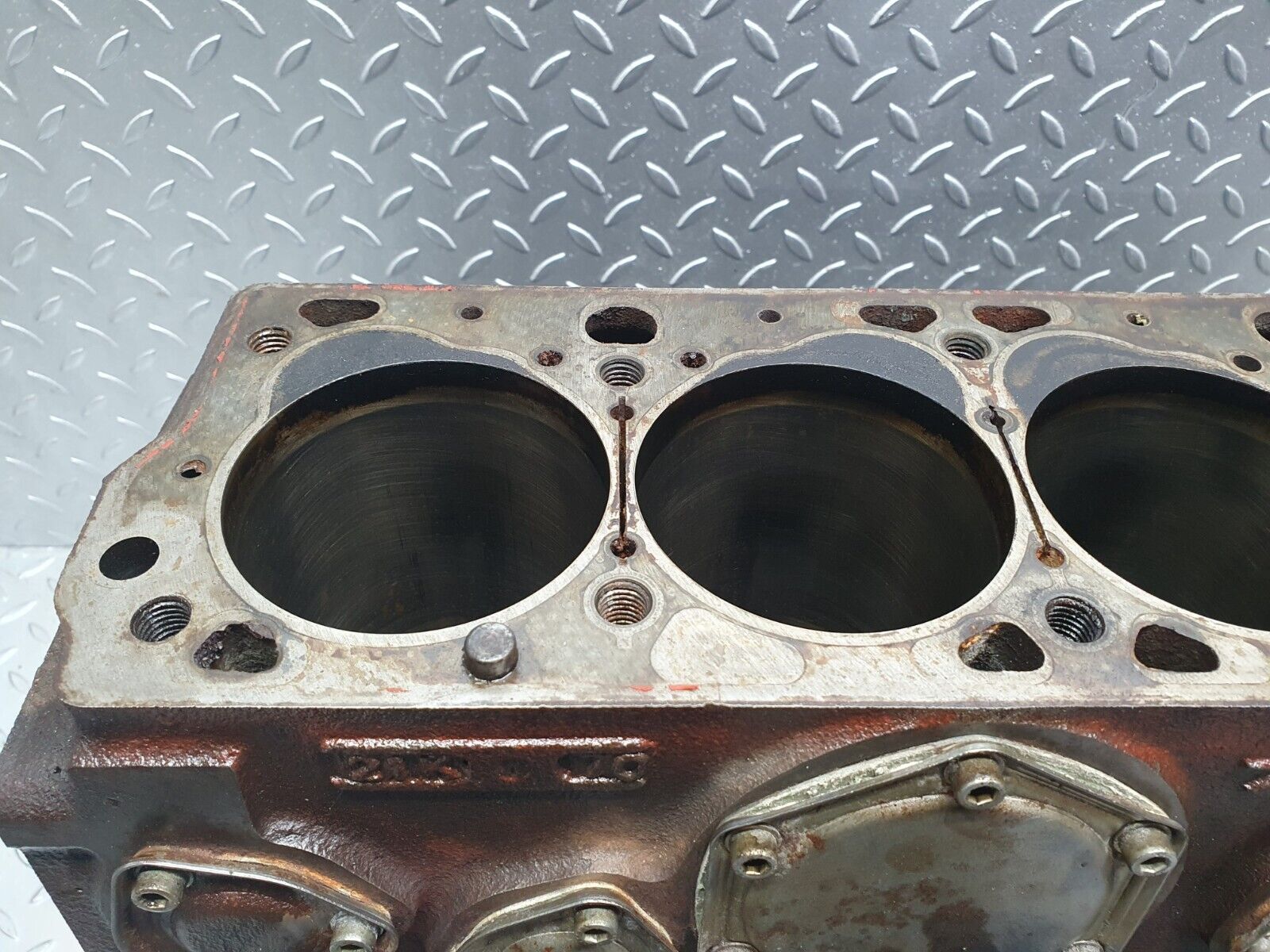 43487 Mercedes-Benz W108 280SE Engine Block 130.980 1300110101