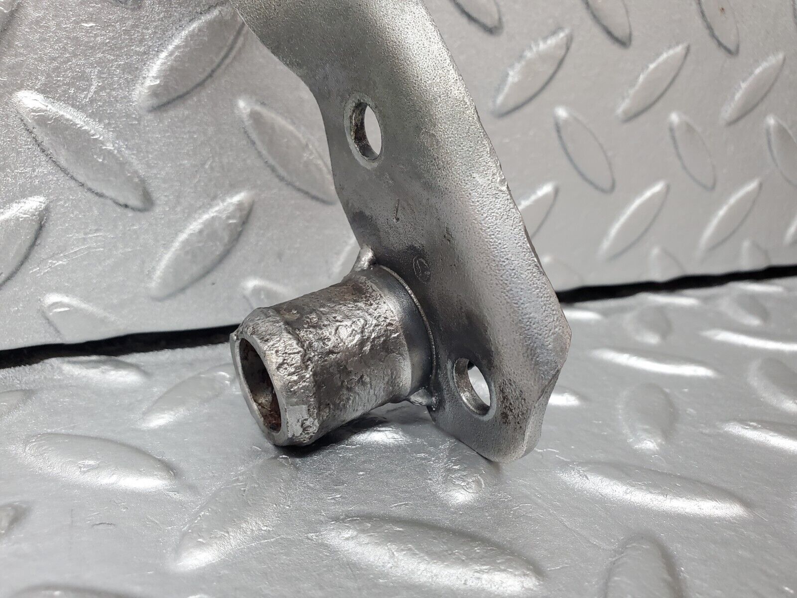 45290 Mercedes-Benz R129 300SL Coupe Engine Lifting Eyes Hooks