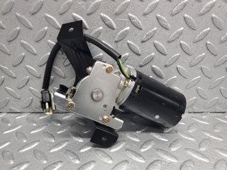 W123 sunroof motor used OEM