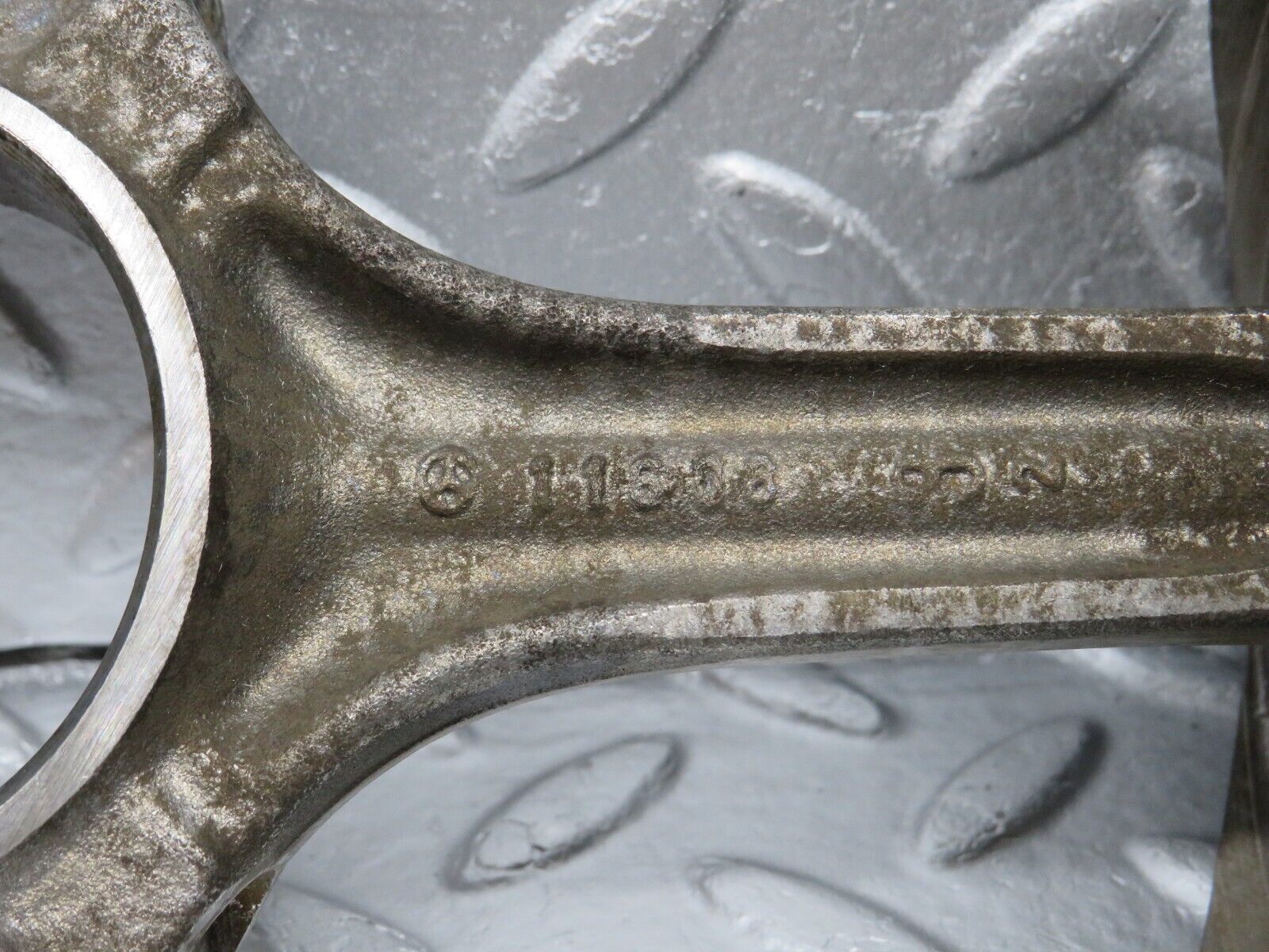 40026 Mercedes-Benz R107 350SL Piston With Connecting Rod 92.00mm