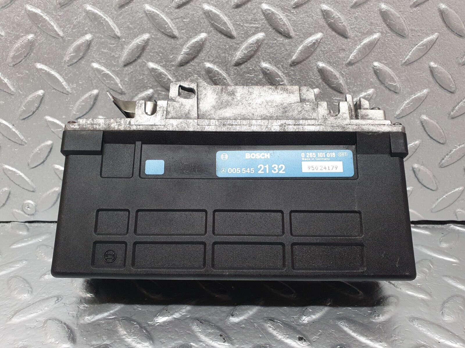 42858 Mercedes-Benz W201 190 2.0L ABS Control Unit Bosch 0055452132 0265101018
