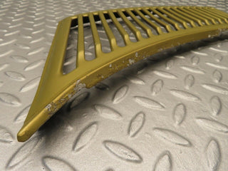 11815 Mercedes-Benz R107 450SL Air Intake Grill Left Side