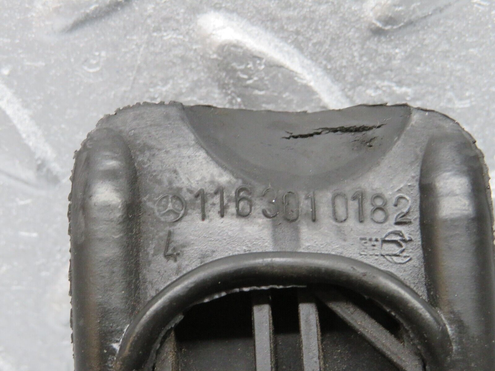 40111 Mercedes-Benz R107 350SL Accelerator Pedal With Rubber 1163010182