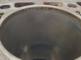 46315 Mercedes-Benz W124 280E Engine Block 104.942 1040111201