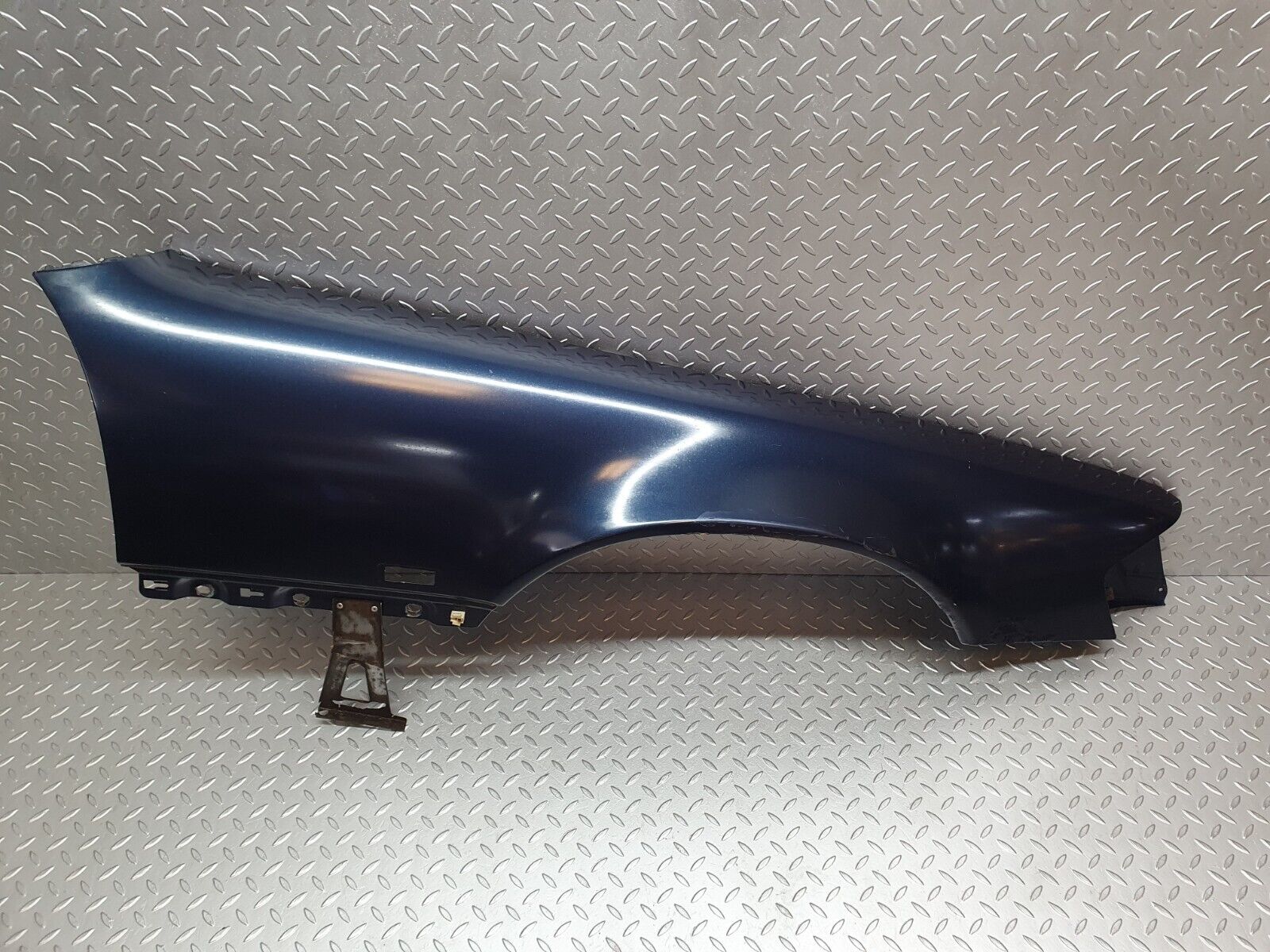 42284 Mercedes-Benz R129 320SL Coupe Front Right Wing Fender