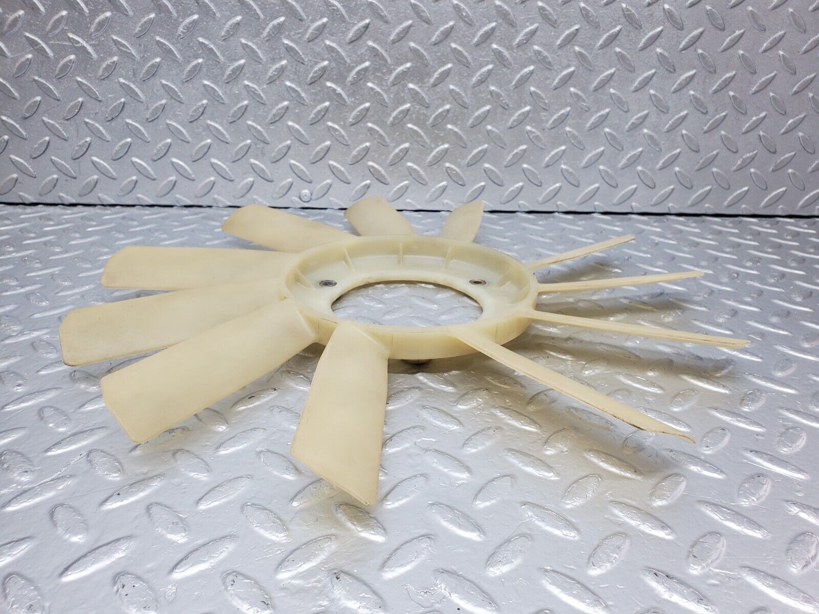 44313 Mercedes-Benz W123 280E Engine Cooling Fan 1102050106