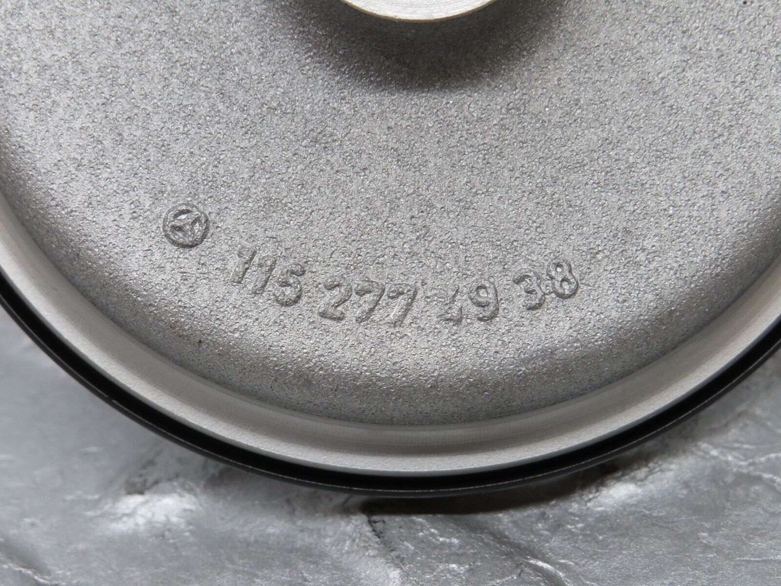 36437 Mercedes-Benz R107 450SL Automatic Gearbox Piston 2x 1152774938 1152775538