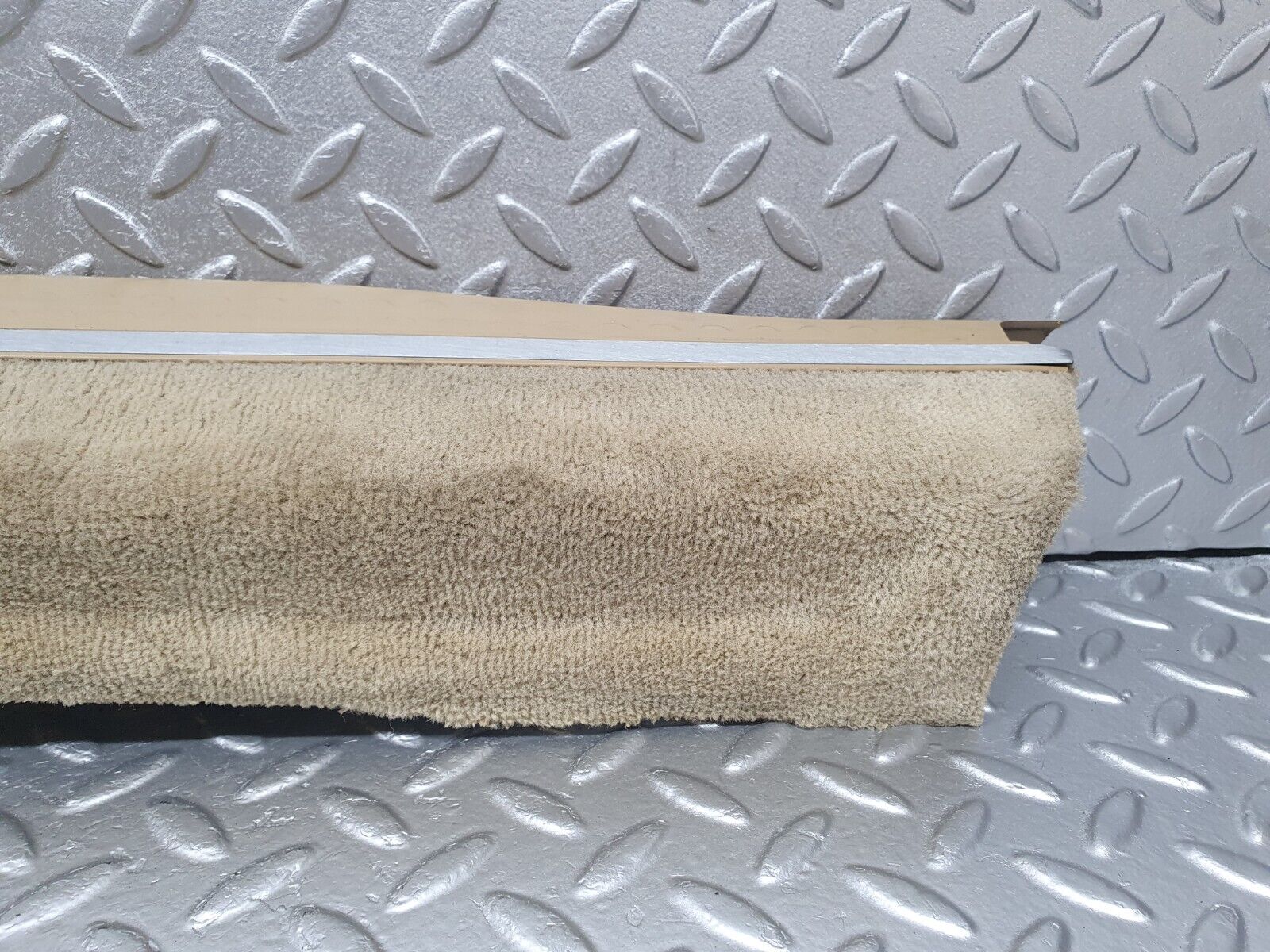 42268 Mercedes-Benz R129 320SL Coupe Right Door Sill Beige 1296800235