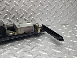 46469 Mercedes-Benz C123 280CE Coupe Sunroof Motor With Bracket 0008202807