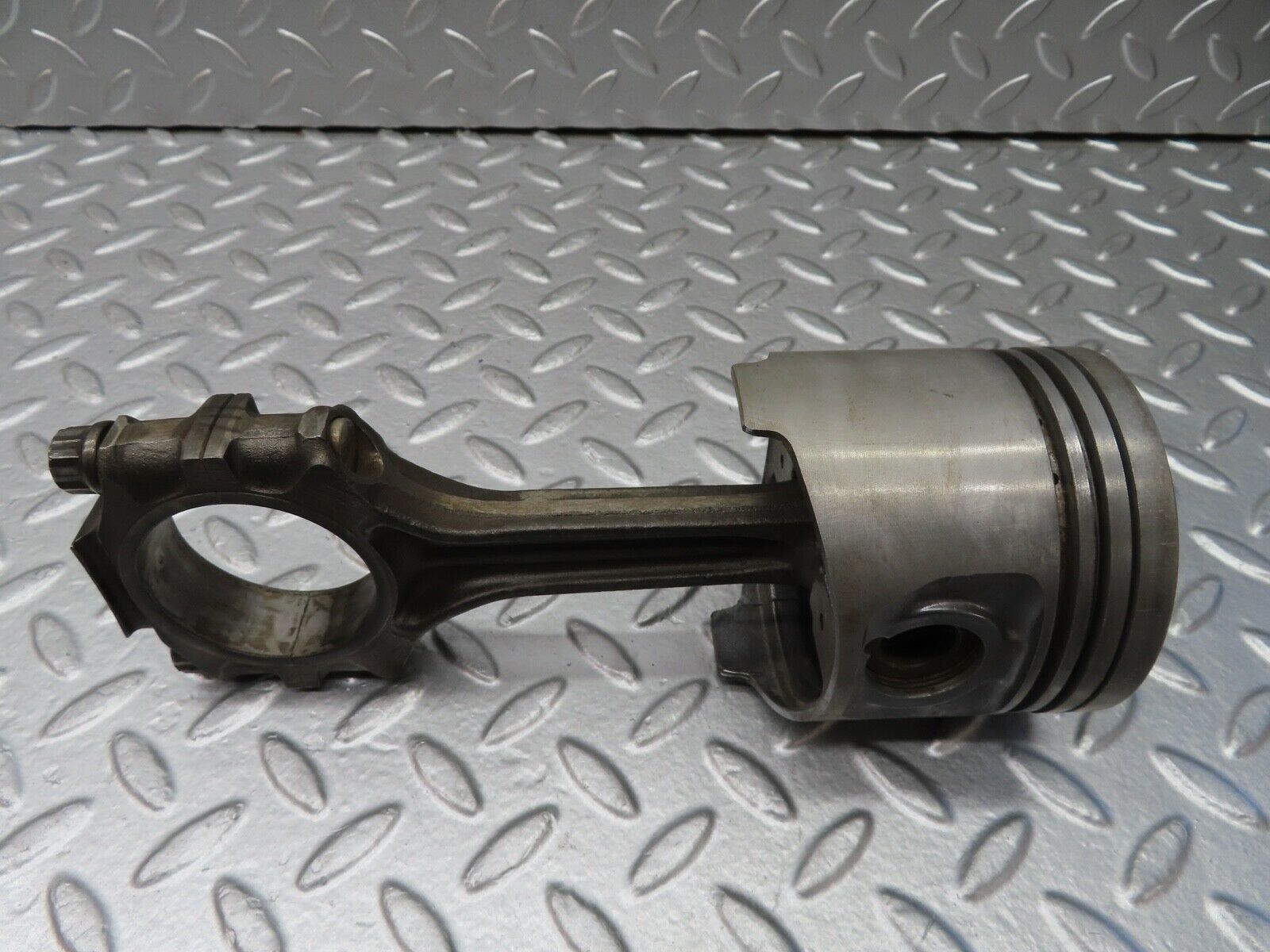 20663 Mercedes-Benz R107 450SL Piston With Connecting Rod 92.00 mm